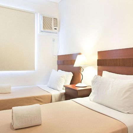 Townhouse Oak Avitel Hotel Near Osmena Highway, Pnr Pasay Station, Metro Manila Makati City Екстериор снимка